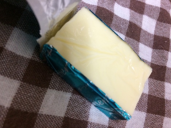 Vマークバリュープラス（VALUE PLUS）カマンベール入りベビーチーズ