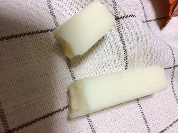 明治北海道十勝ボーノ切り出し生チーズは美味しいし香りが良いし饒舌である